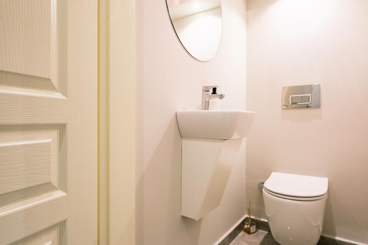 Chic Flat W Closed Balcony 10 Min To Bebek Shore *